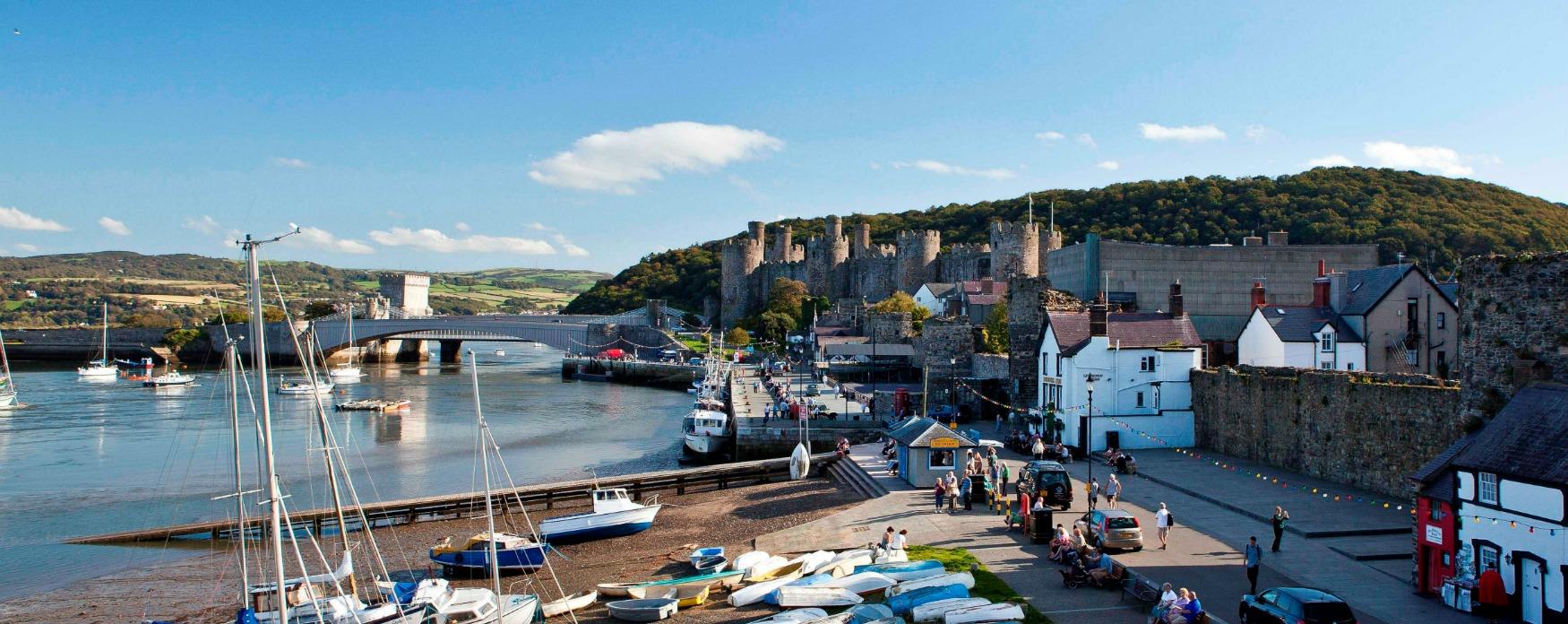 Llandudno - Turkey & Tinsel